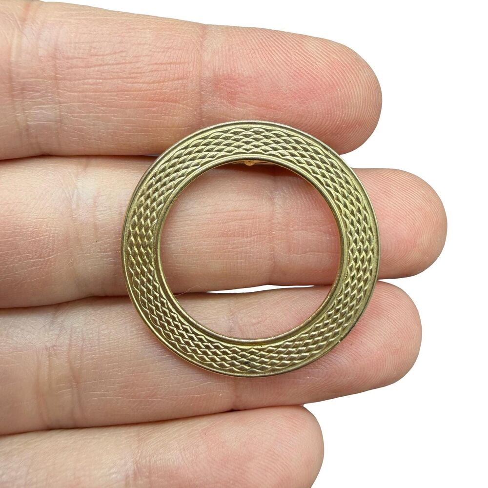 Vintage Gold Tone Circle Brooch Round Gold Pin
